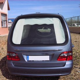 Funeraria y Tanatorio Virgen Coronada auto fúnebre